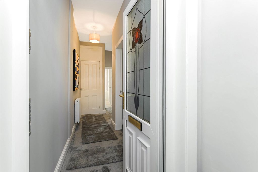 Property photo 2 of 13 Picture No. 03