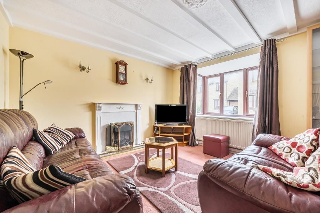 Property photo 2 of 21 Living Area