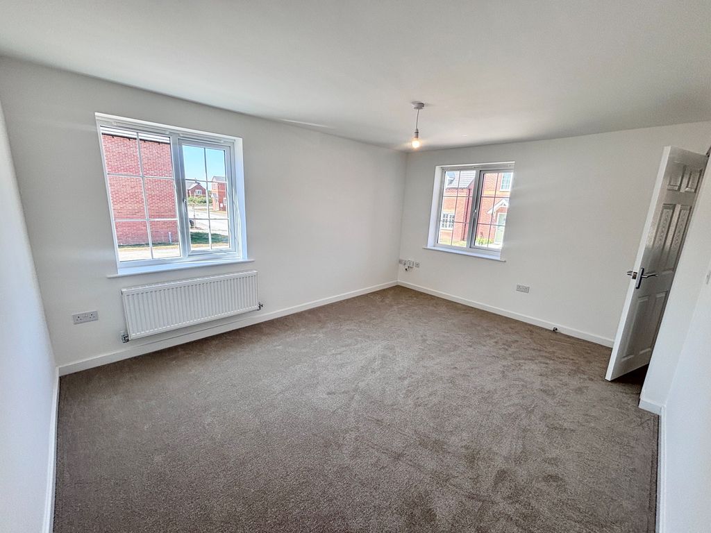 Property photo 3 of 13 Living Room