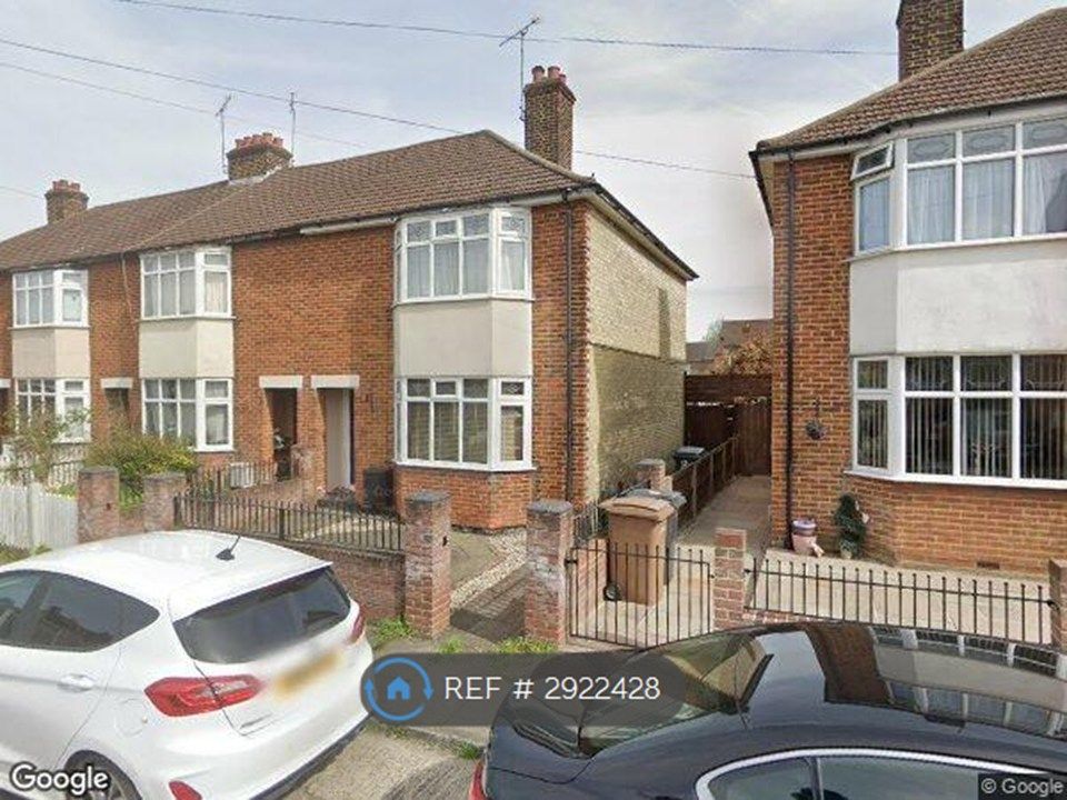 Property photo 2 of 18