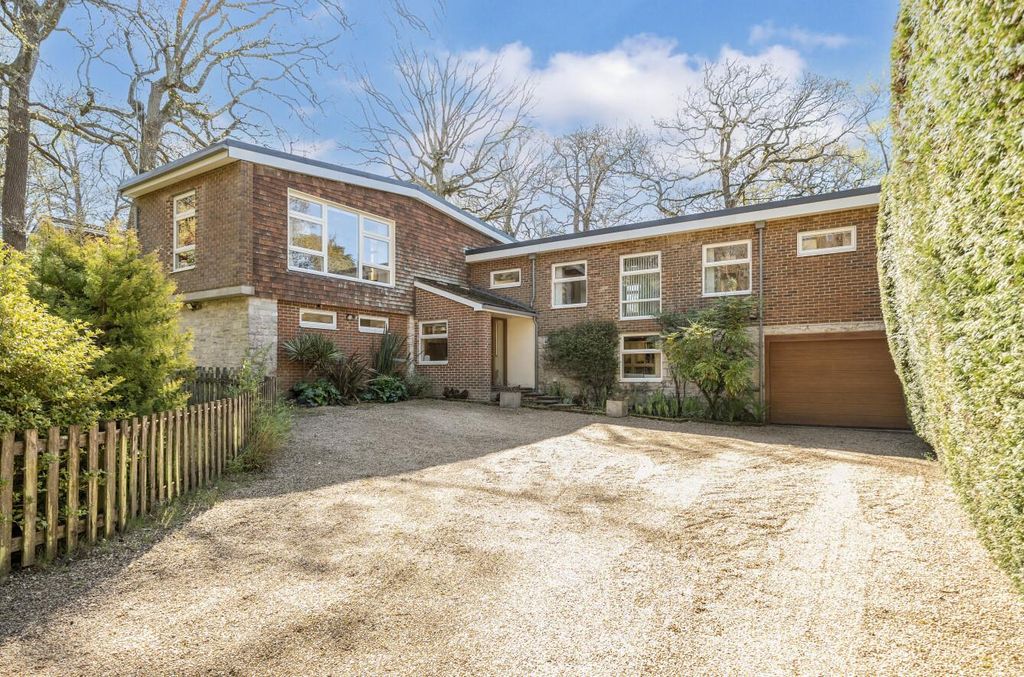 Property photo 1 of 28 91 Hocombe Road (2).Jpg