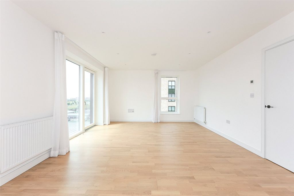 Property photo 2 of 16 Picture No. 04