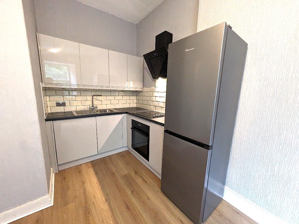 Property photo 3 of 11 Photo 3