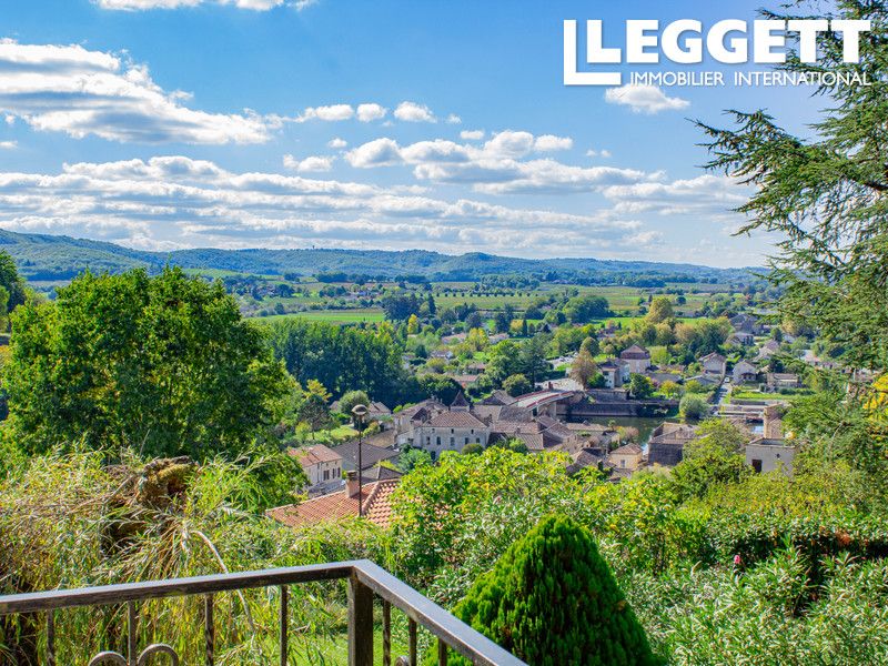 Property photo 1 of 10