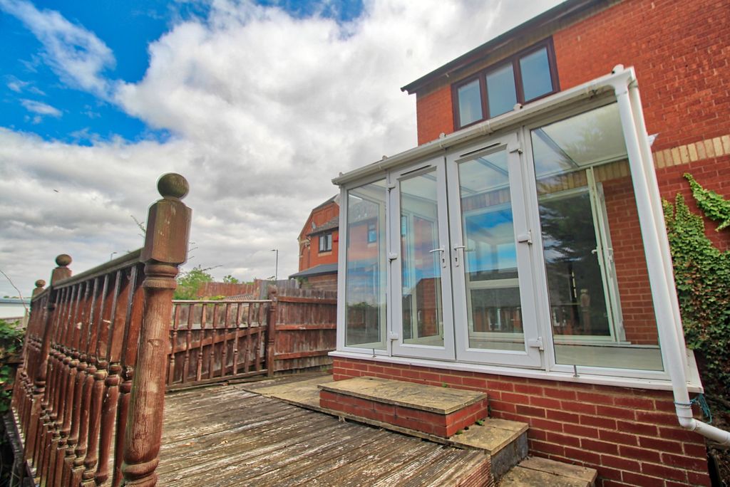 Property photo 3 of 13 Img_0746