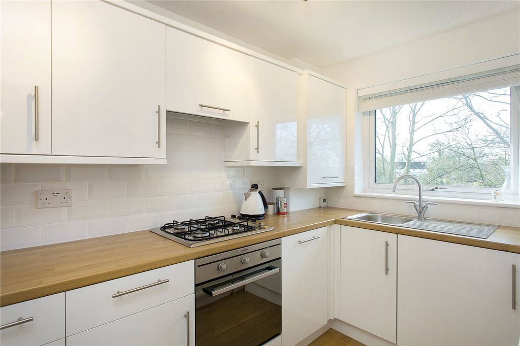 Property photo 2 of 6 Picture No. 10