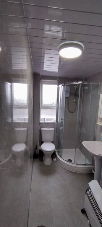 Property photo 3 of 3