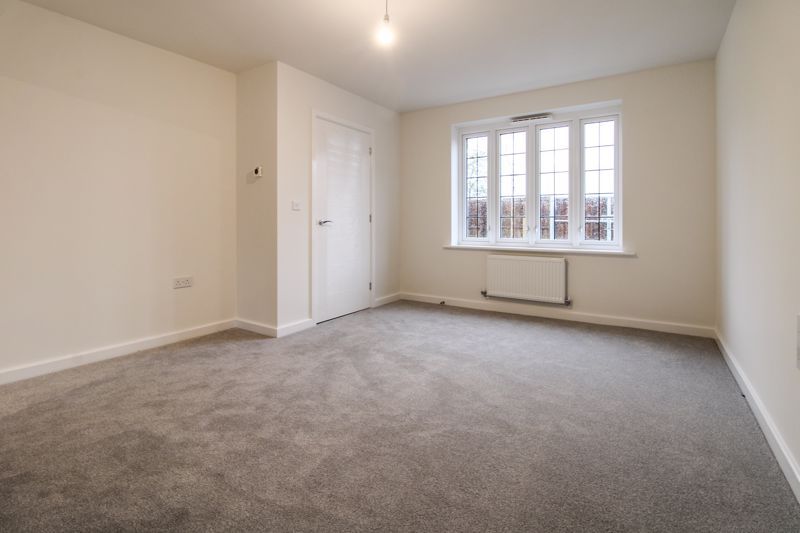 Property photo 3 of 15 Lounge