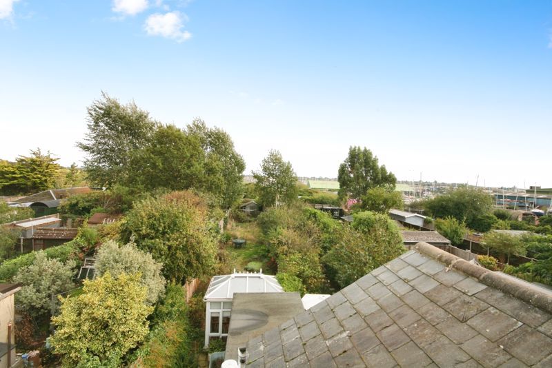 Property photo 2 of 22 Tower Street