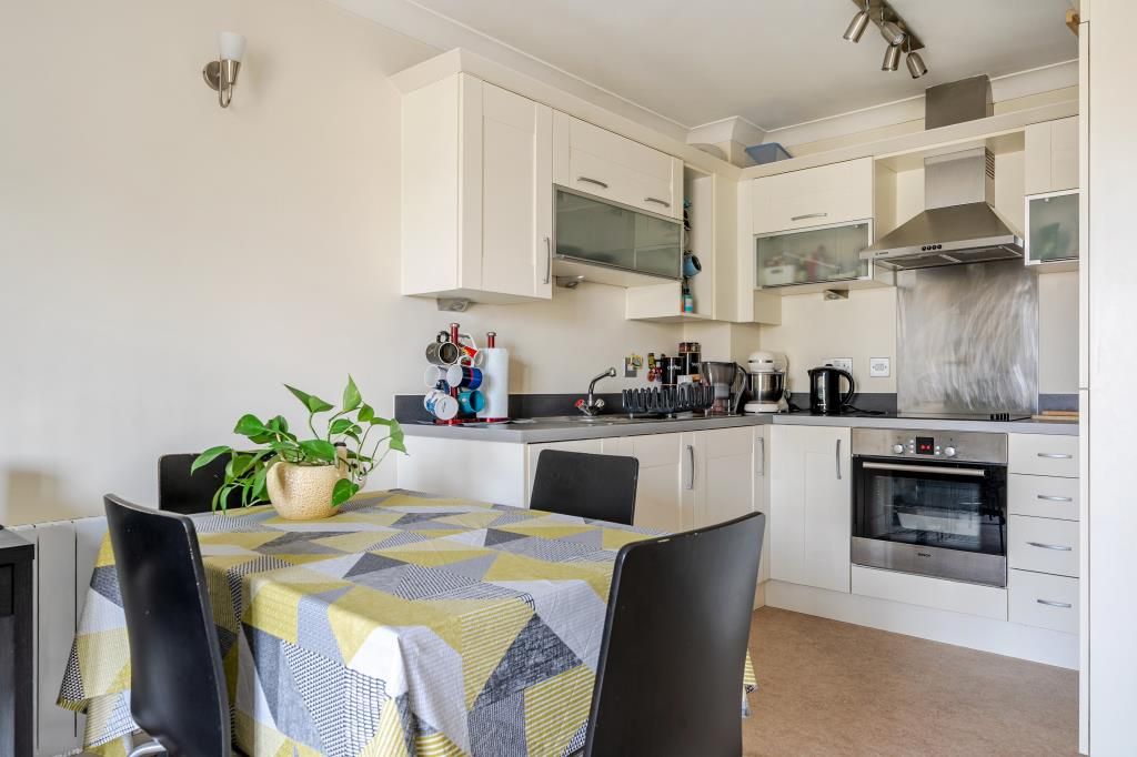 Property photo 3 of 15 Kitchen