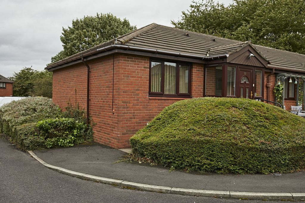 Property photo 2 of 20