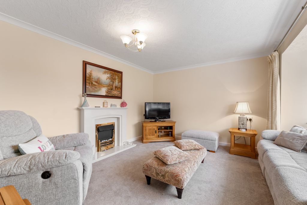 Property photo 2 of 19 P1087158-Min