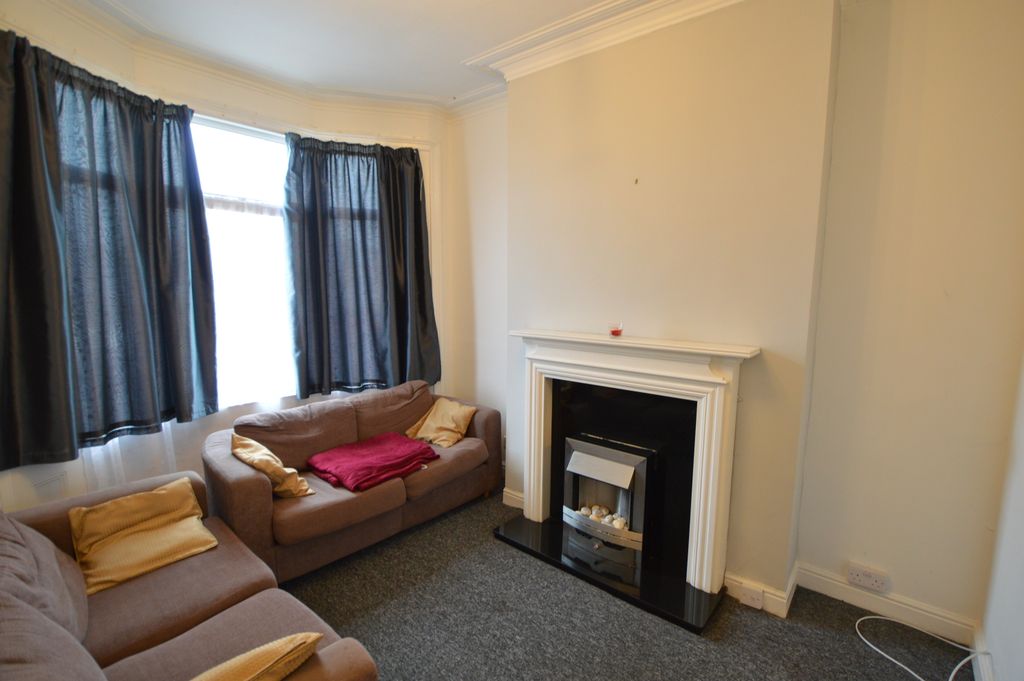 Property photo 2 of 7