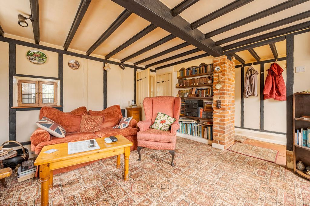 Property photo 2 of 18