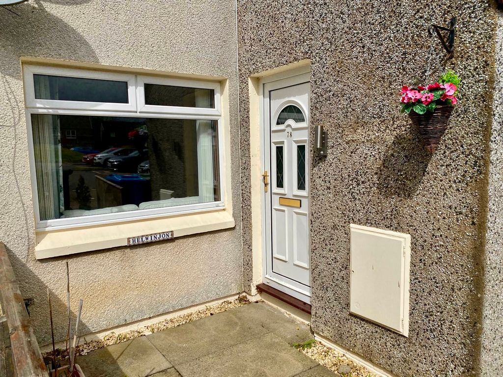 Property photo 3 of 12