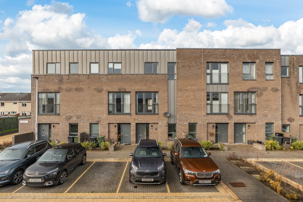 Property photo 1 of 34 Primary Property Image