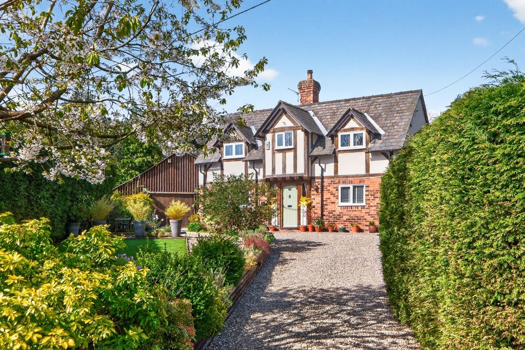 Property photo 1 of 40 Front View