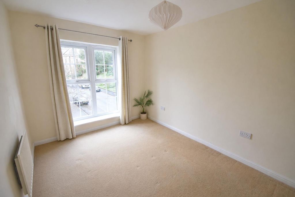 Additional image 11 of 2 bed flat for saleBurlington Road, Portishead BS20
