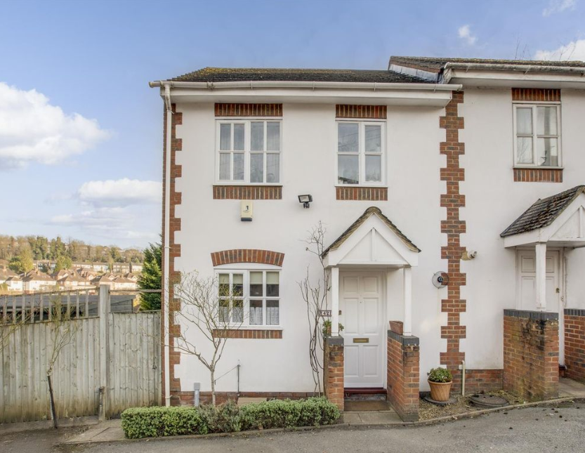 Property photo 1 of 16