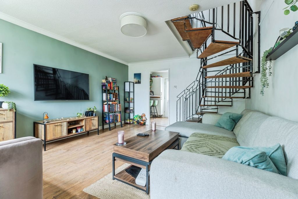 Property photo 2 of 17 Pbox-Img.Jpg