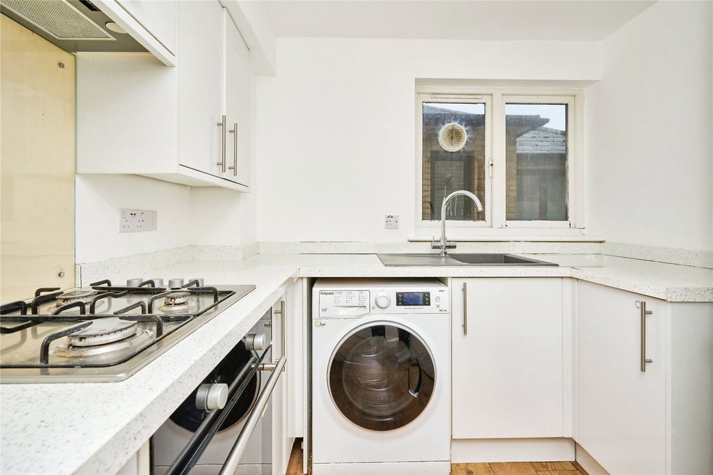 Property photo 3 of 13 Picture No. 06