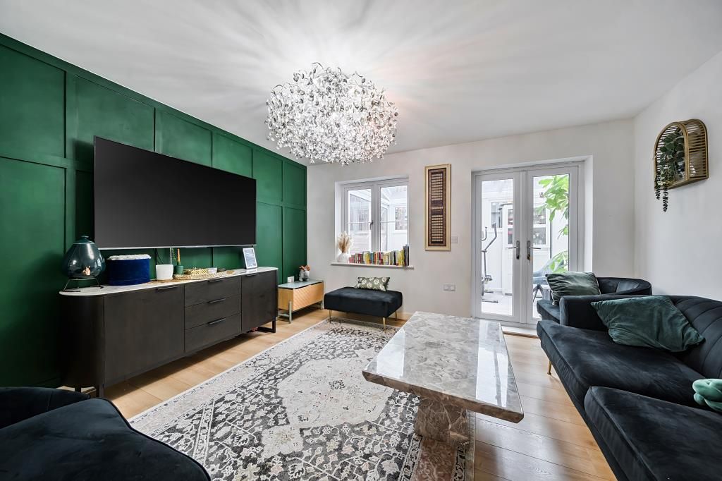 Property photo 2 of 20 Reception