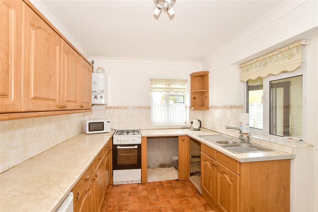 Property photo 3 of 13 Kitchen