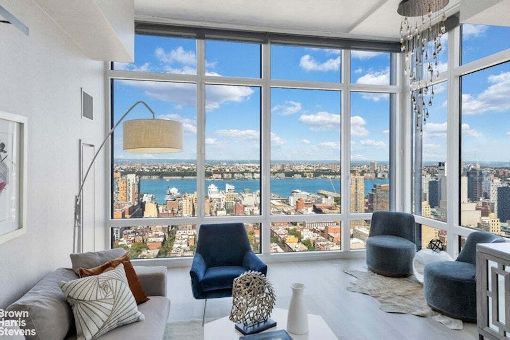 Property photo 2 of 10 <Alttext/>