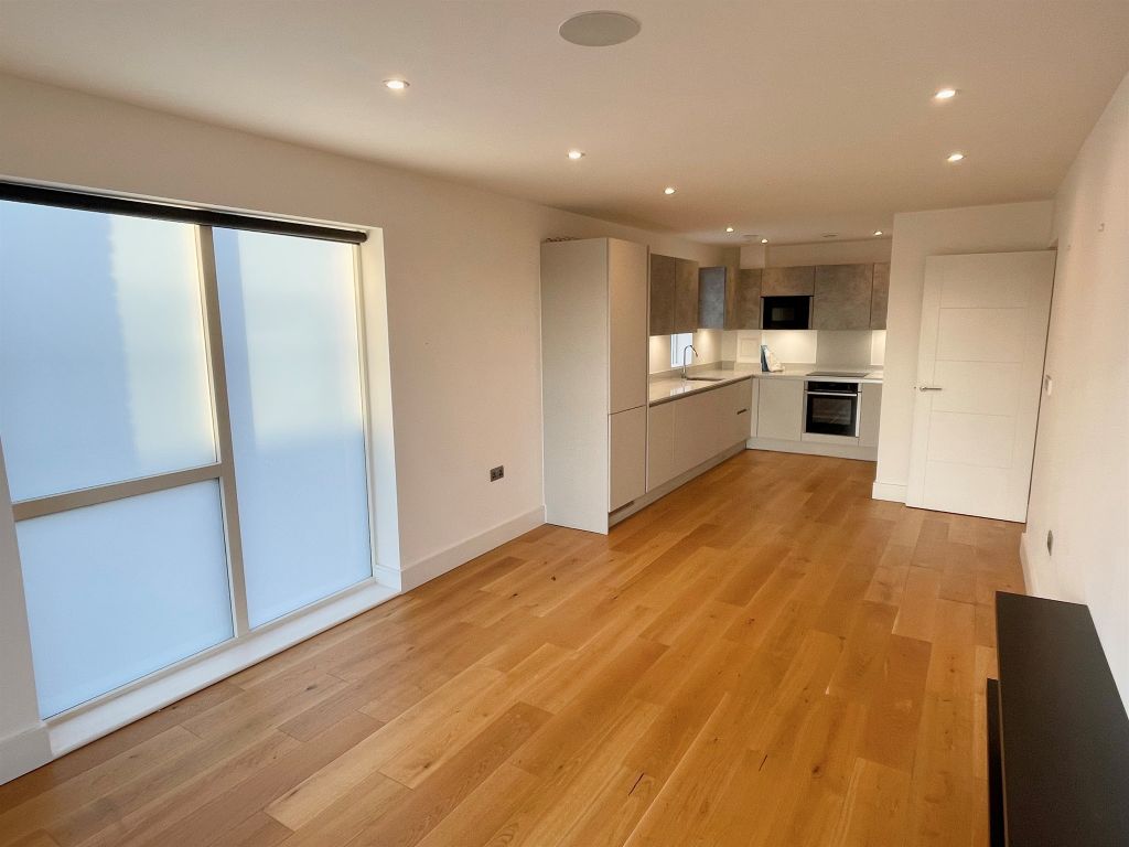 Property photo 3 of 8