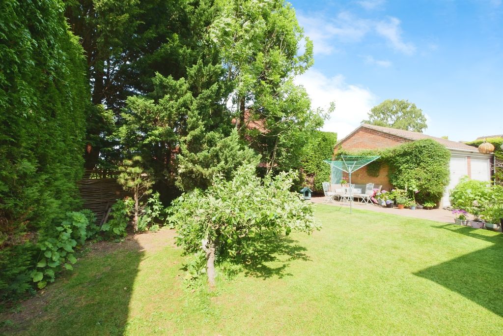 Property photo 2 of 22