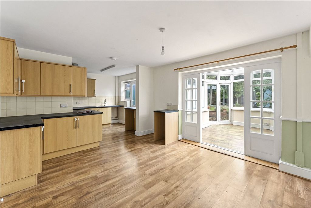 Property photo 3 of 14 Picture No. 06
