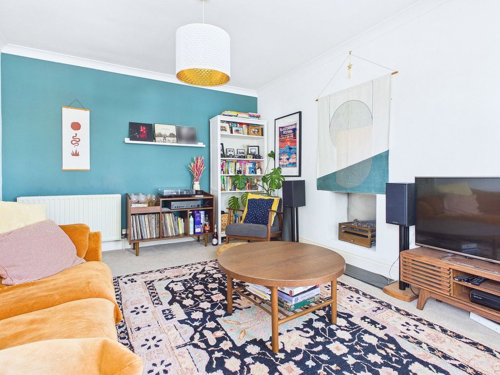 Property photo 3 of 10