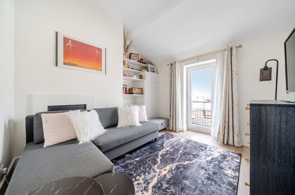 Property photo 3 of 12 1530194-24-1A1110...
