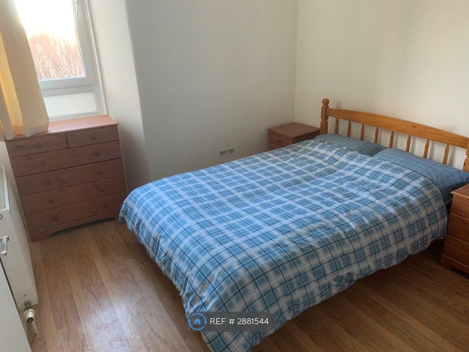 Property photo 3 of 11 Bedroom