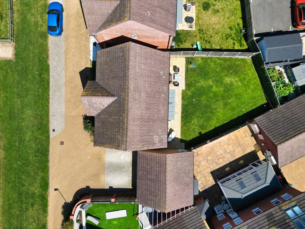 Property photo 3 of 37