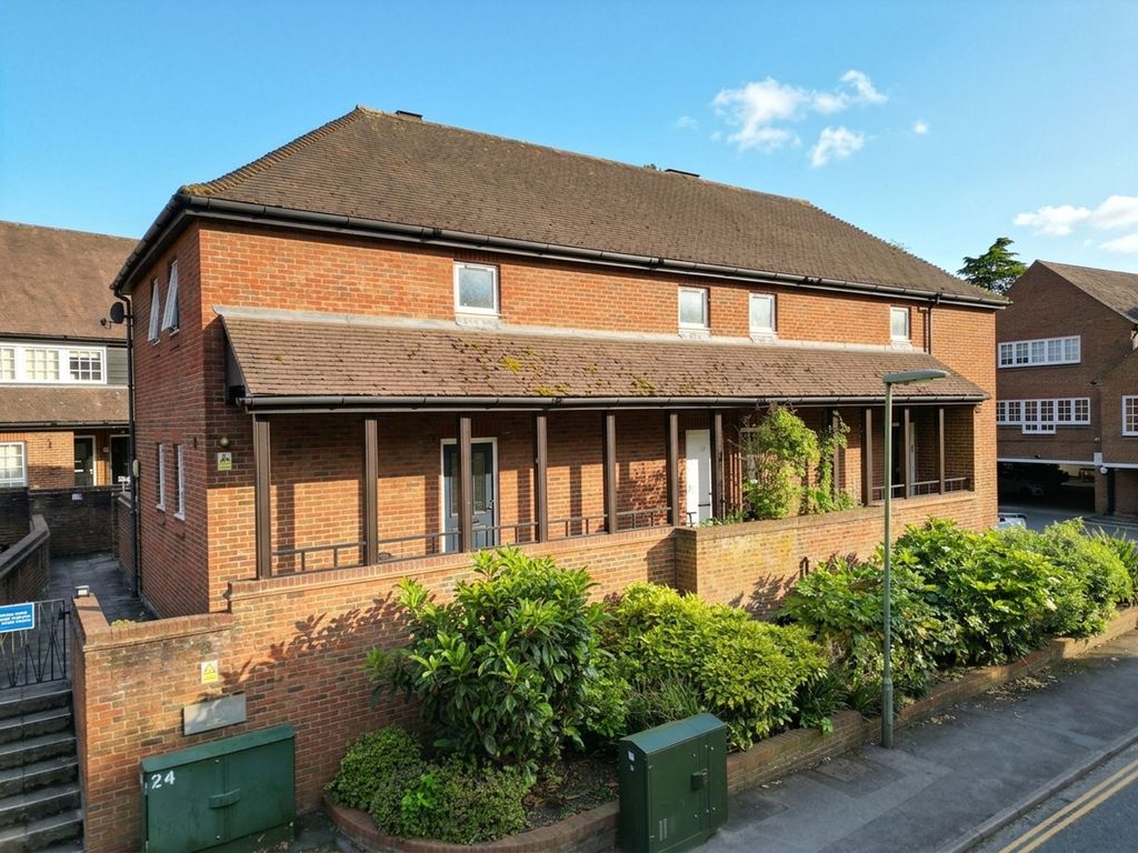 Property photo 1 of 6