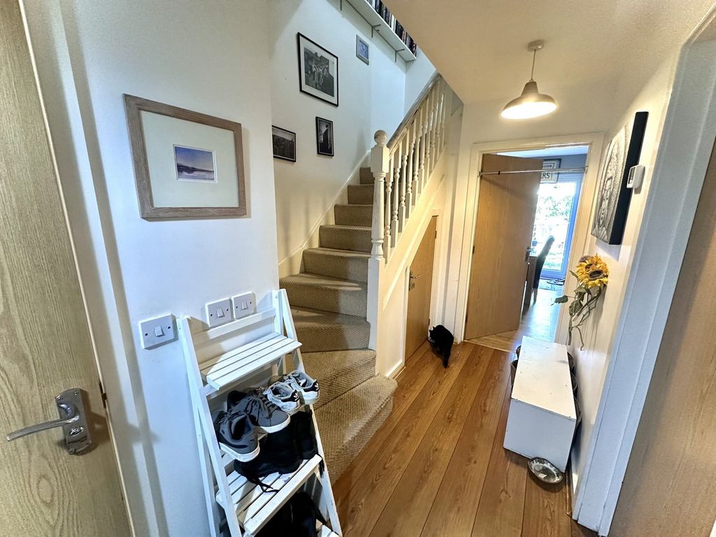 Property photo 2 of 22
