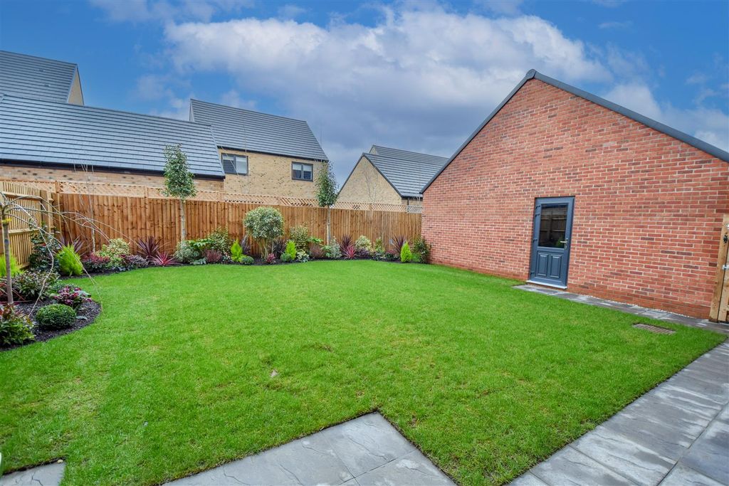 Property photo 2 of 26 Dsc_0025-2 Plot9.Png