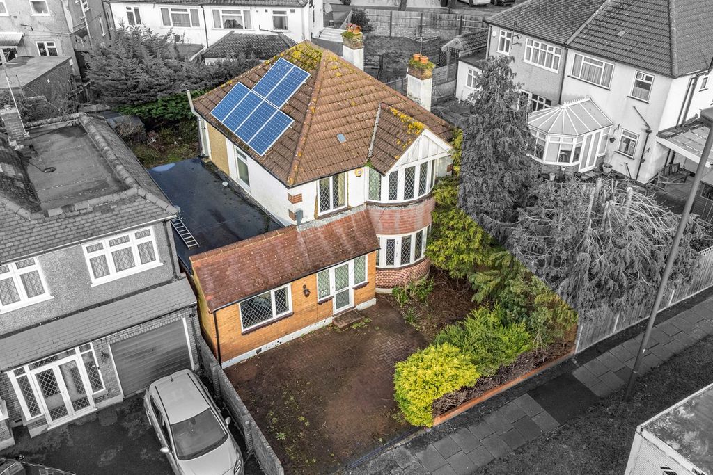 Property photo 1 of 22