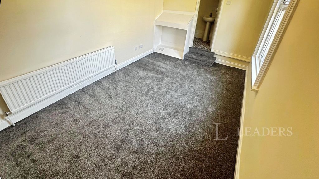 Property photo 2 of 16 2.
