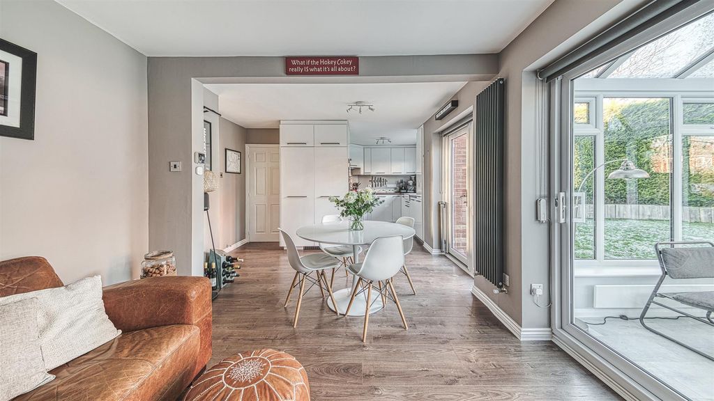 Property photo 2 of 29