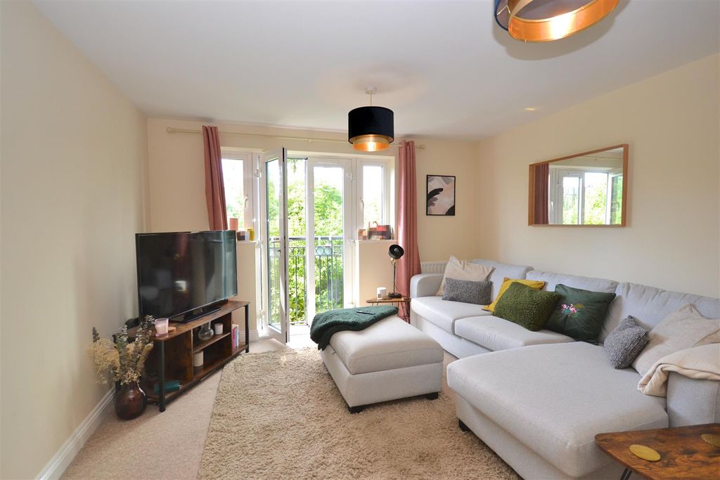 Property photo 2 of 9 7 (46).Png