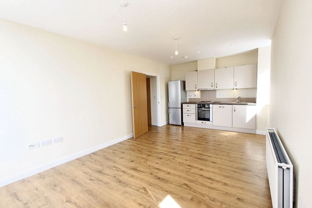 Property photo 2 of 6