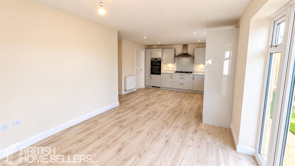 Property photo 2 of 12 Picture No. 08