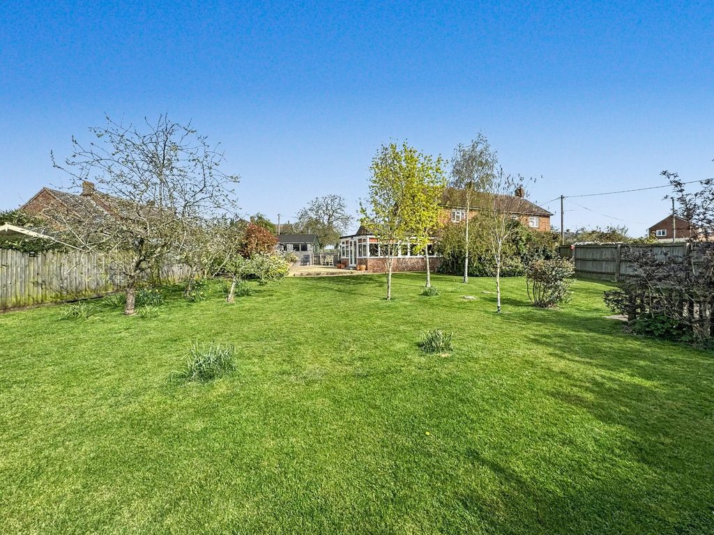 Property photo 3 of 27