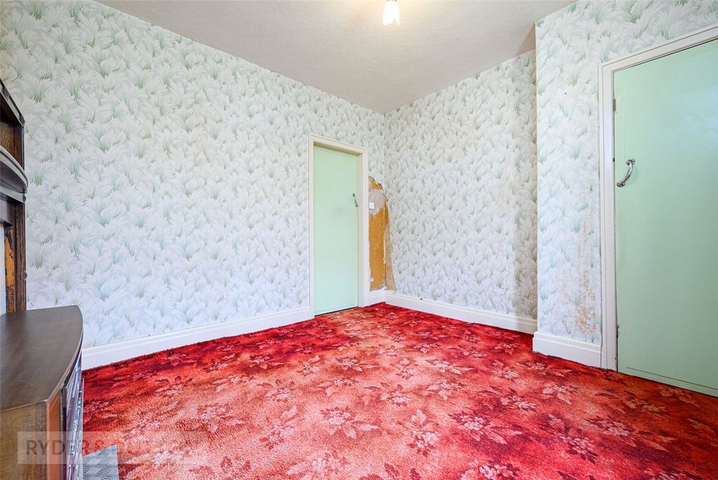 Property photo 3 of 16 Living Room