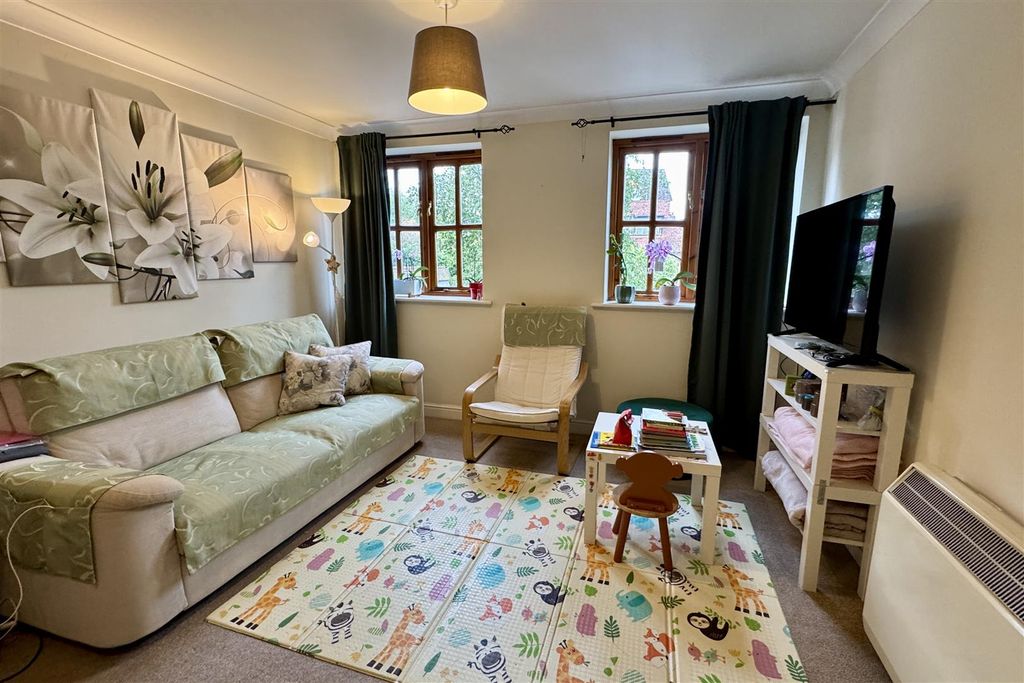 Property photo 2 of 15 Img_2176.Jpg