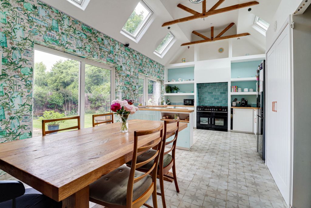Property photo 3 of 19 Kitchen/Diner