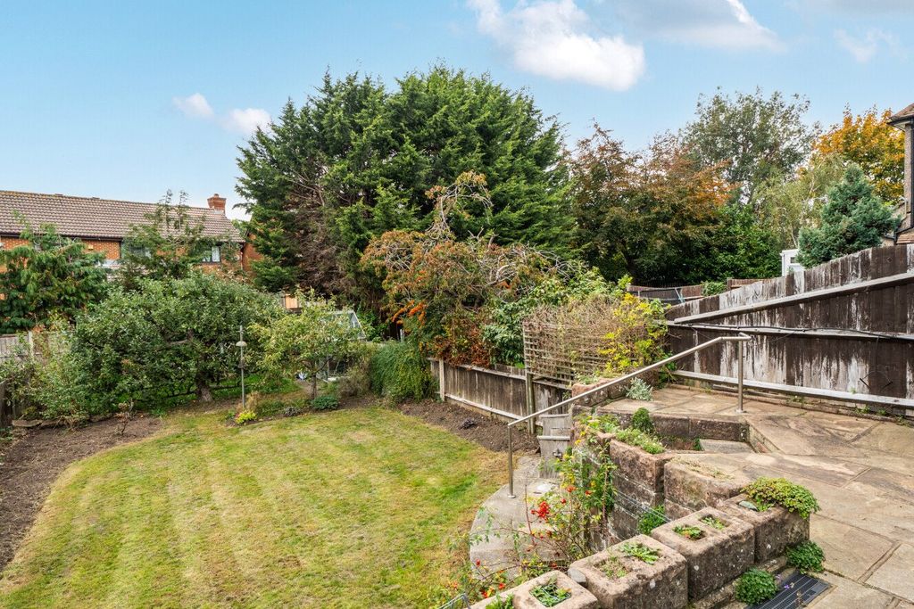 Property photo 3 of 21 Picture No. 06