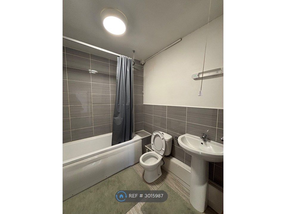 Property photo 3 of 3
